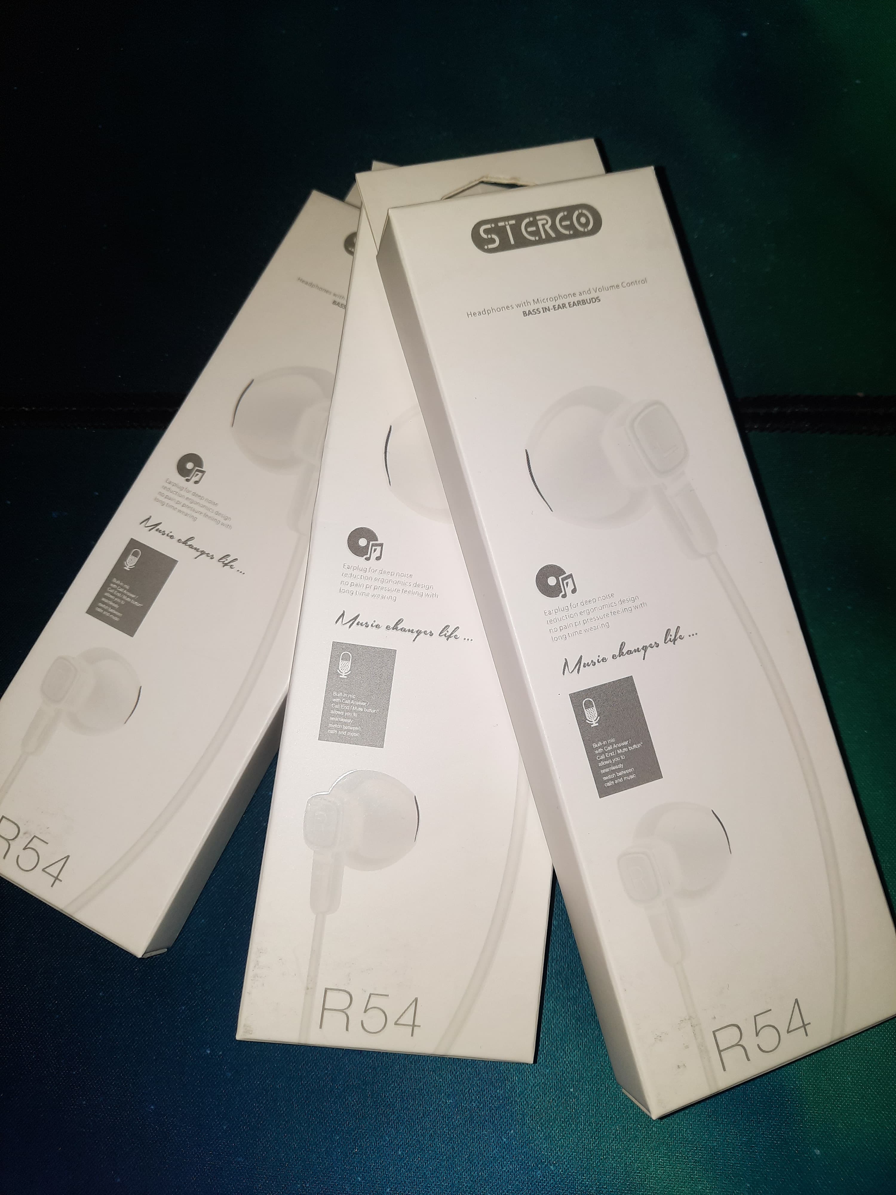 Auriculares r54
